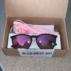 rose theater blenders sunglasses
